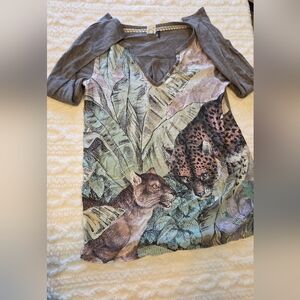 Akemi + Kin by Anthropologie Jungle Cat Graphic Top S Linen Blend